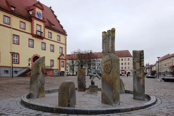 EIL2213
